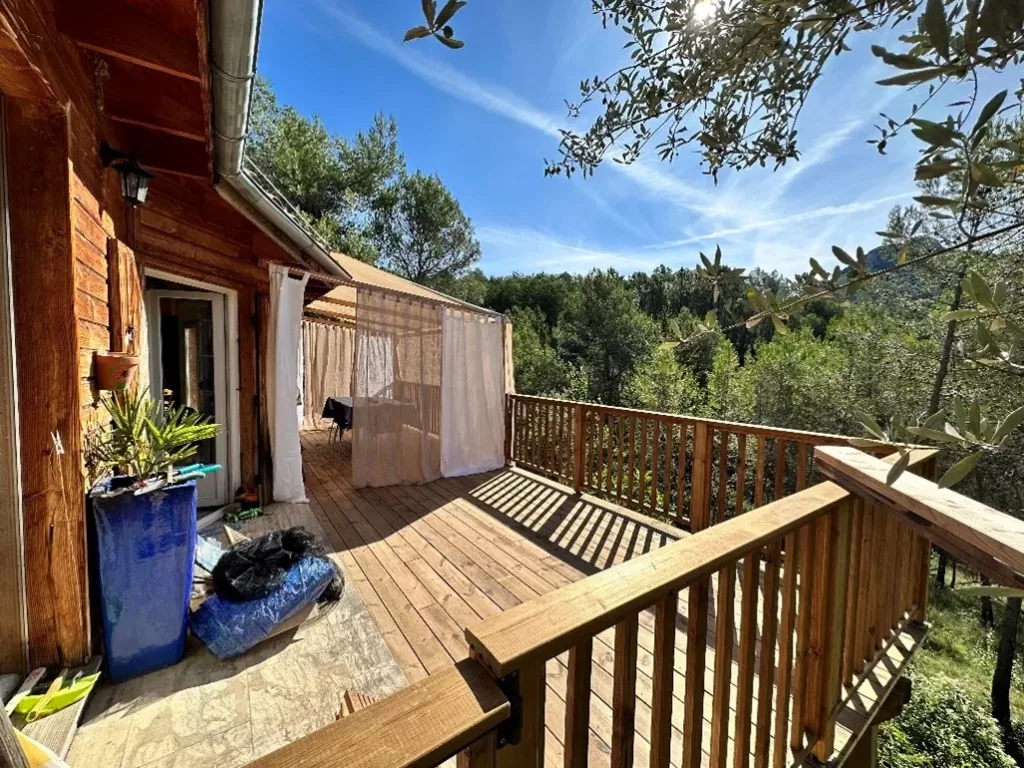 🏡🔨 Transformez vos extérieurs avec La Menuiz'74 !